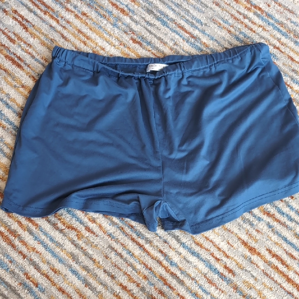 Ekouaer Women's Shorts